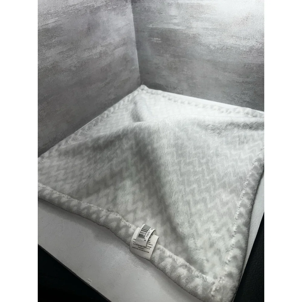 Blankets & Beyond White Bear Plush Baby Lovey Security Blanket Gray 14